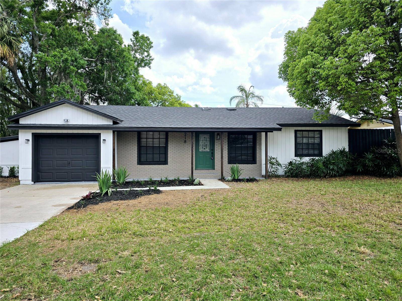 Longwood, FL 32750,218 W MAGNOLIA AVE