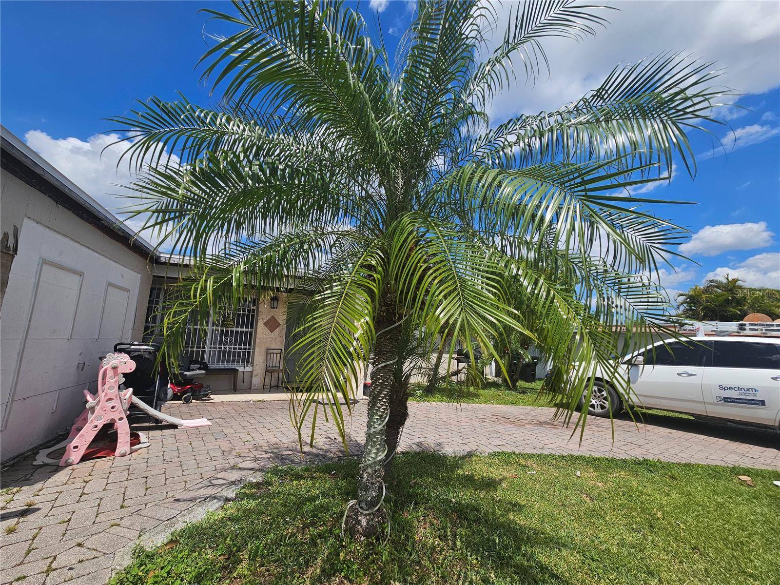 Orlando, FL 32809,935 NANA AVE