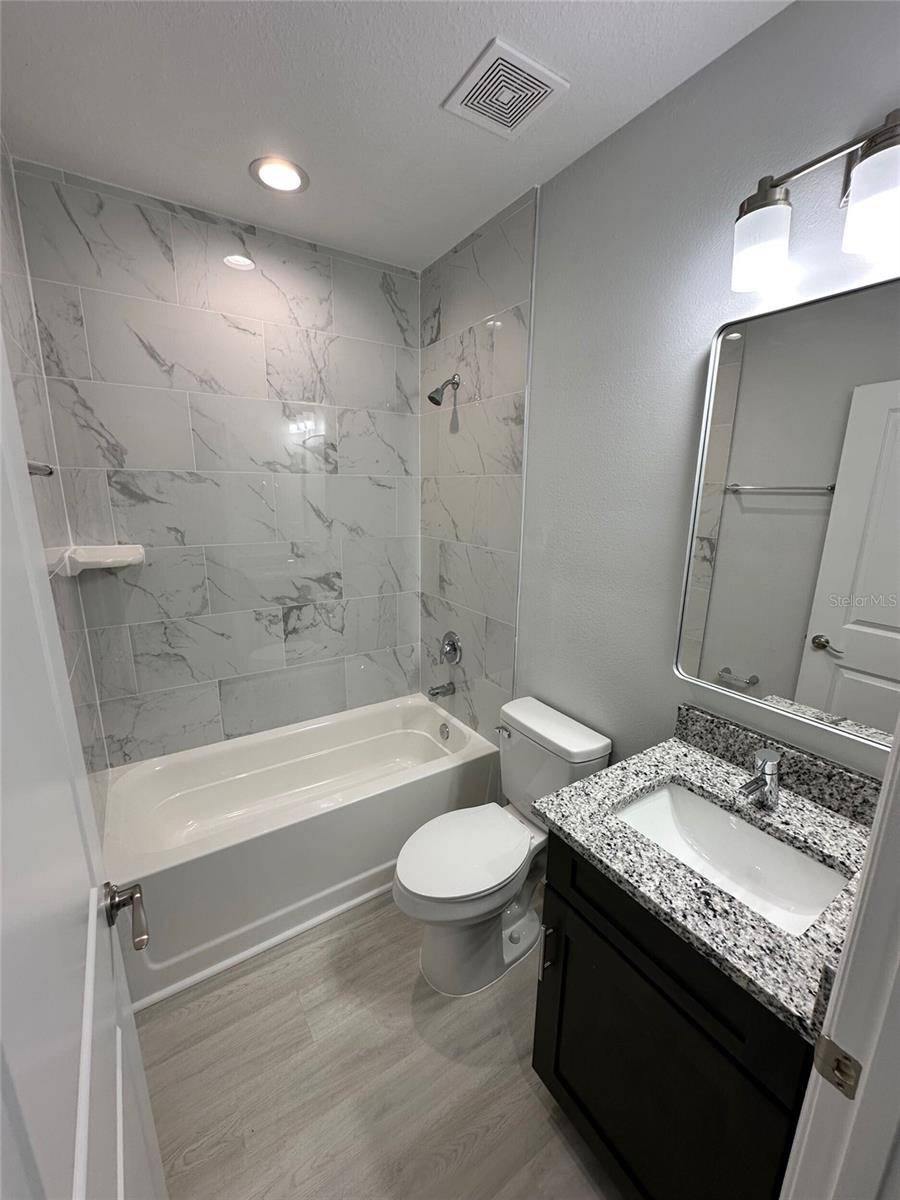 Port Charlotte, FL 33948,2088 FERNWOOD ST #2090