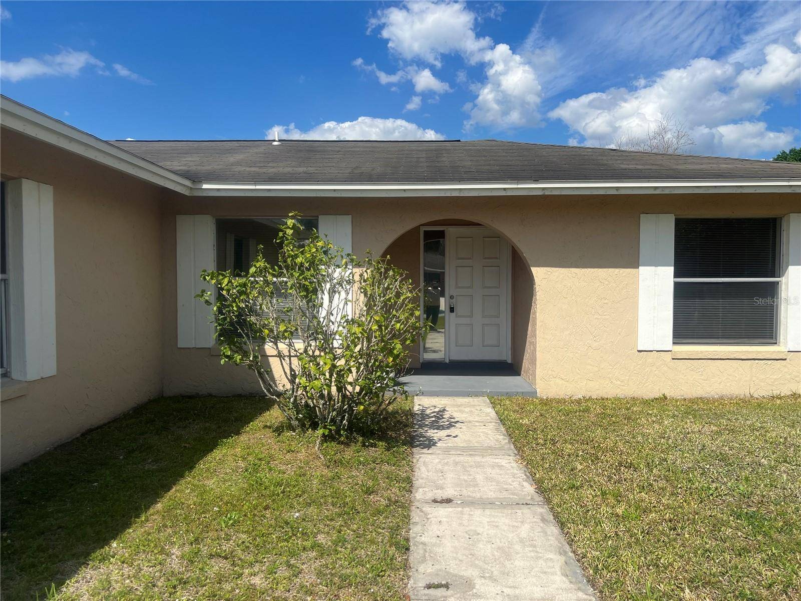Kissimmee, FL 34759,411 BAR CT