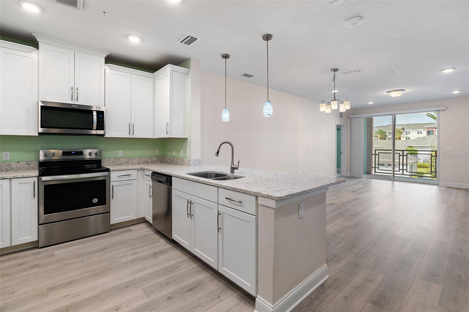 Orlando, FL 32827,7505 LAUREATE BLVD #2208