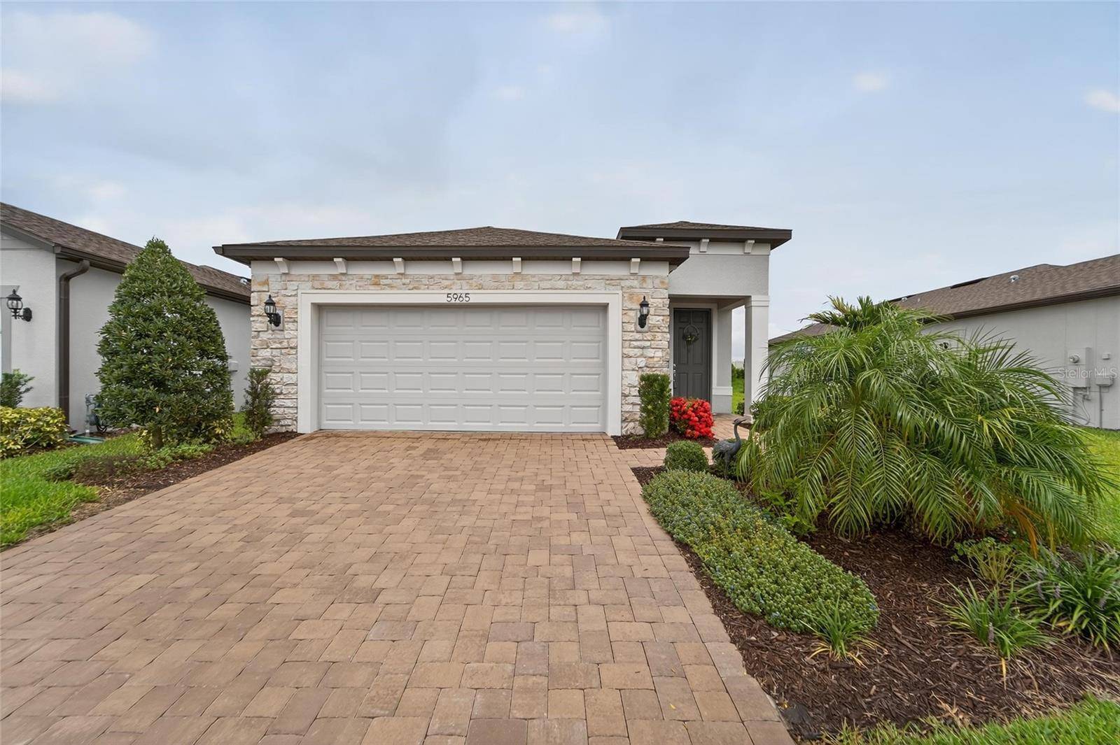 Land O Lakes, FL 34638,5965 SHOREBIRD BR