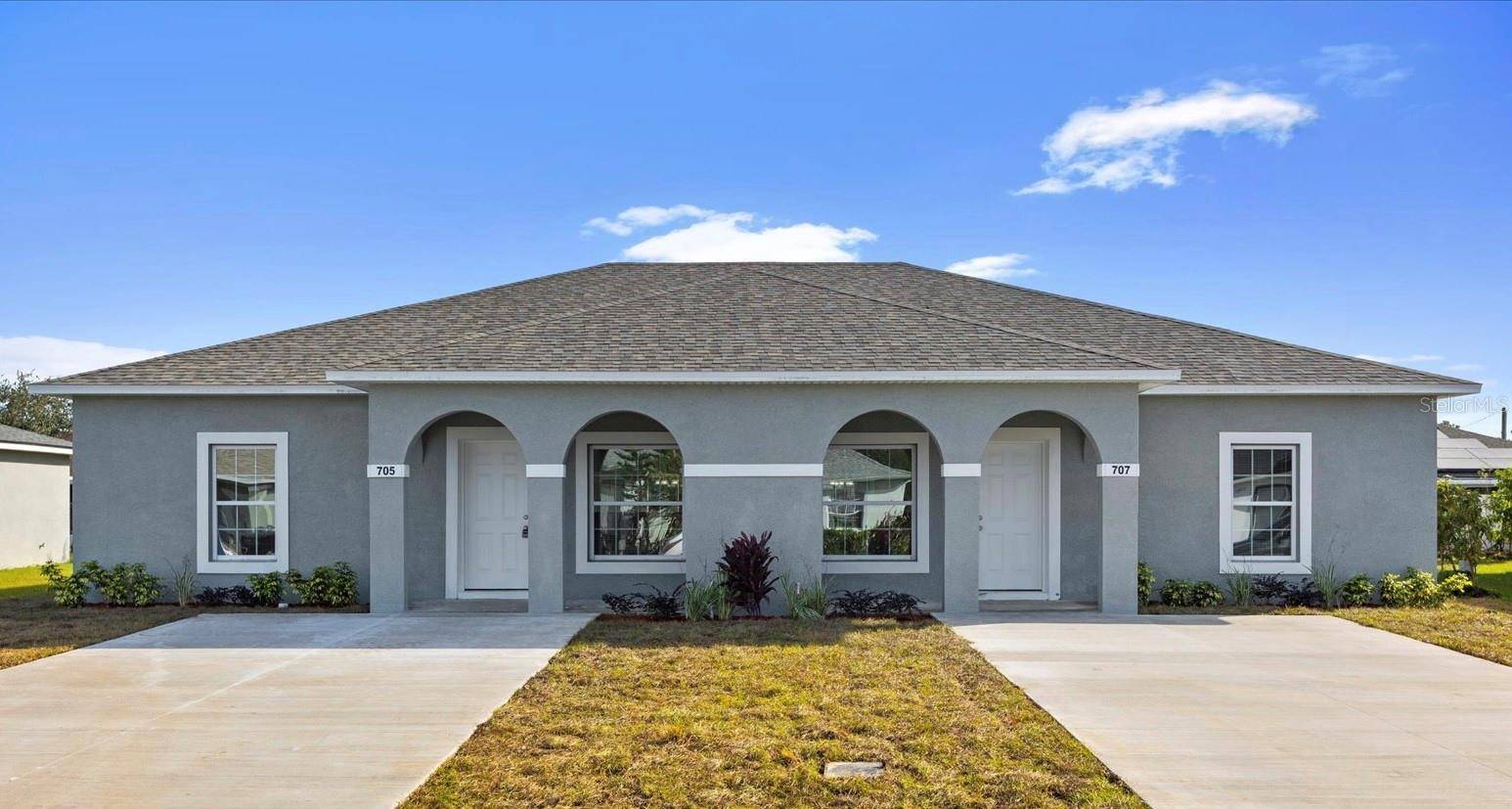 Kissimmee, FL 34759,336 CAEN CT #A & B