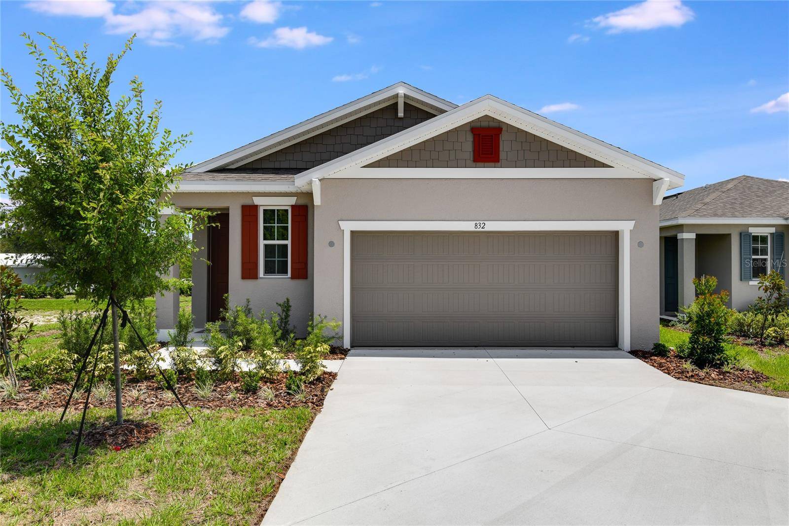 Dundee, FL 33838,832 LAKE DELL RD