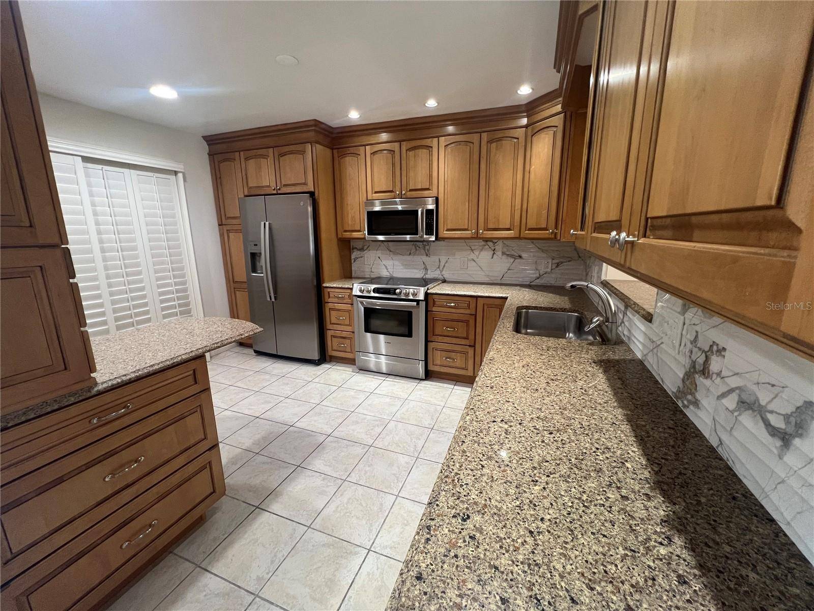 Altamonte Springs, FL 32701,664 LAKE VILLAS DR