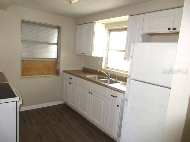 Avon Park, FL 33825,131 E CAMPHOR ST