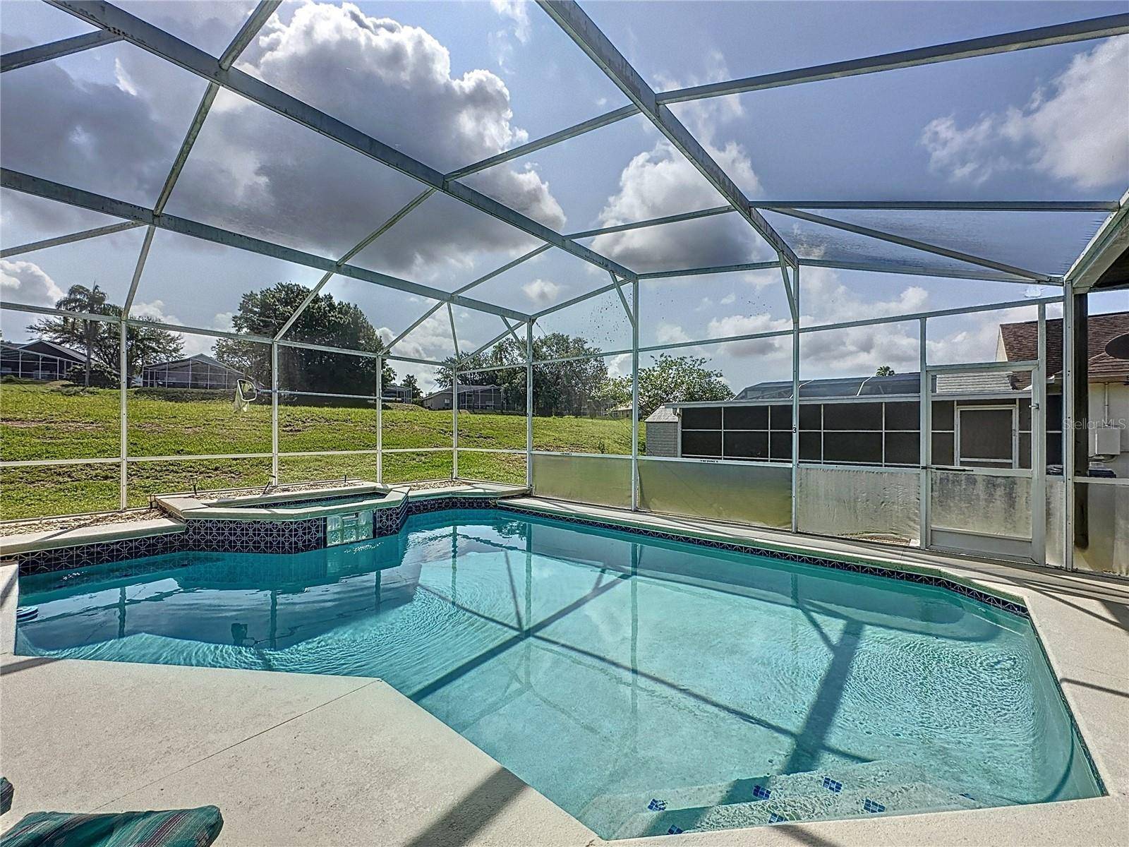 Davenport, FL 33897,925 MONTANA AVE