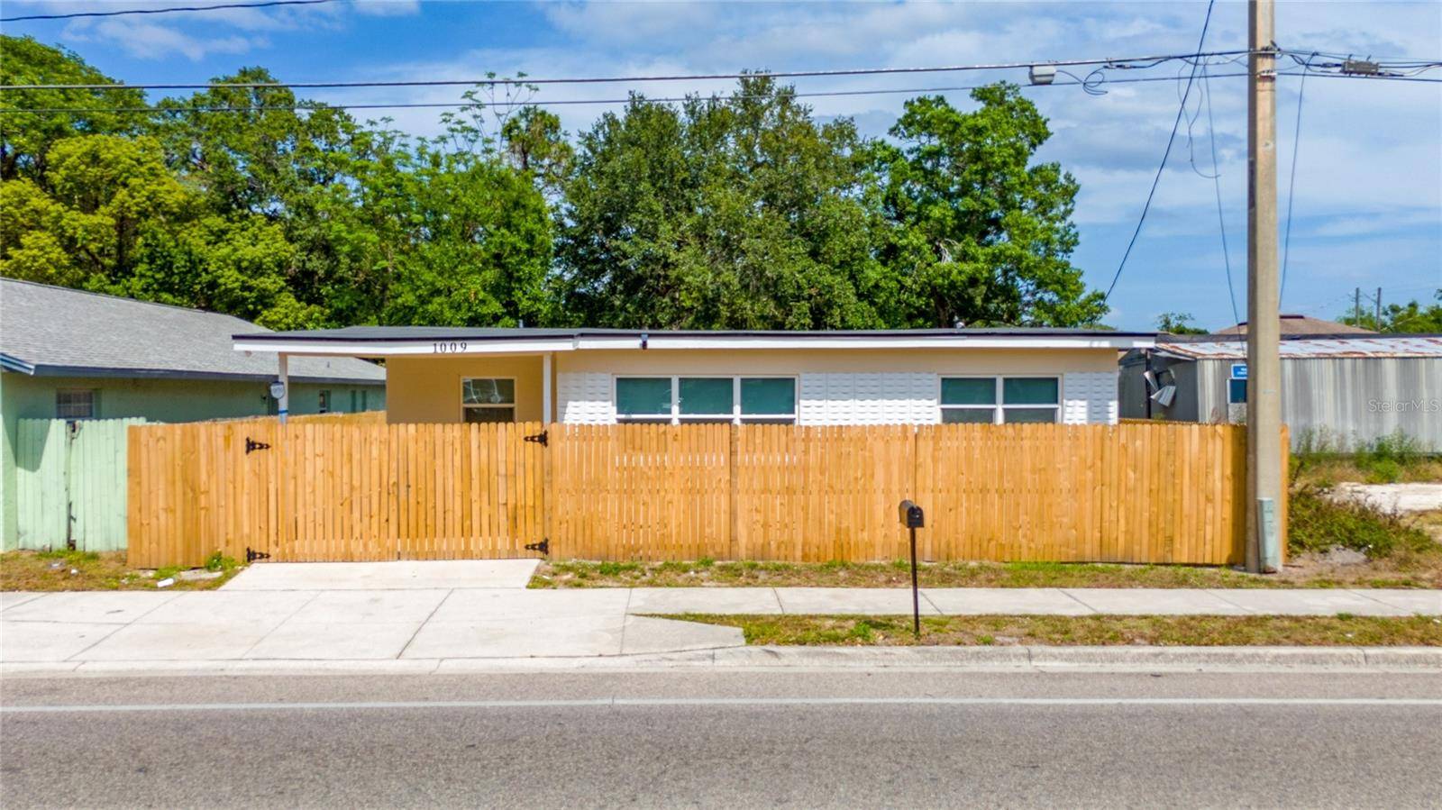 Orlando, FL 32811,1009 S IVEY LN