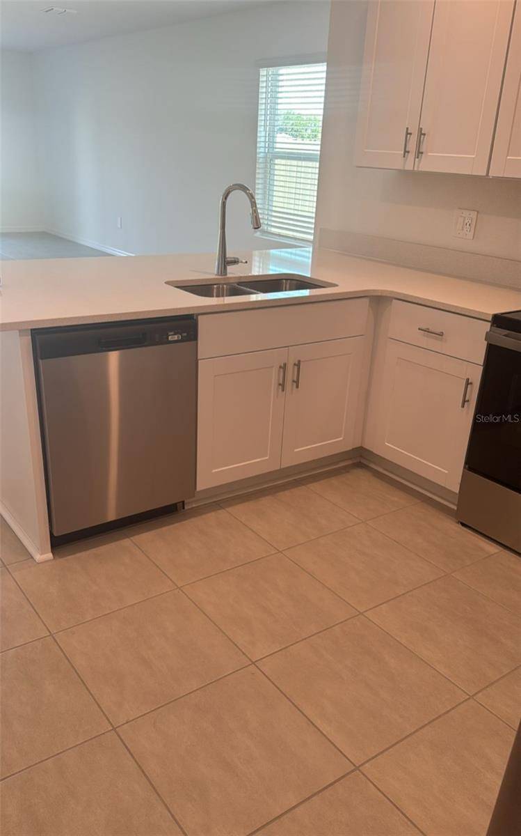 Haines City, FL 33844,208 ACORN RD