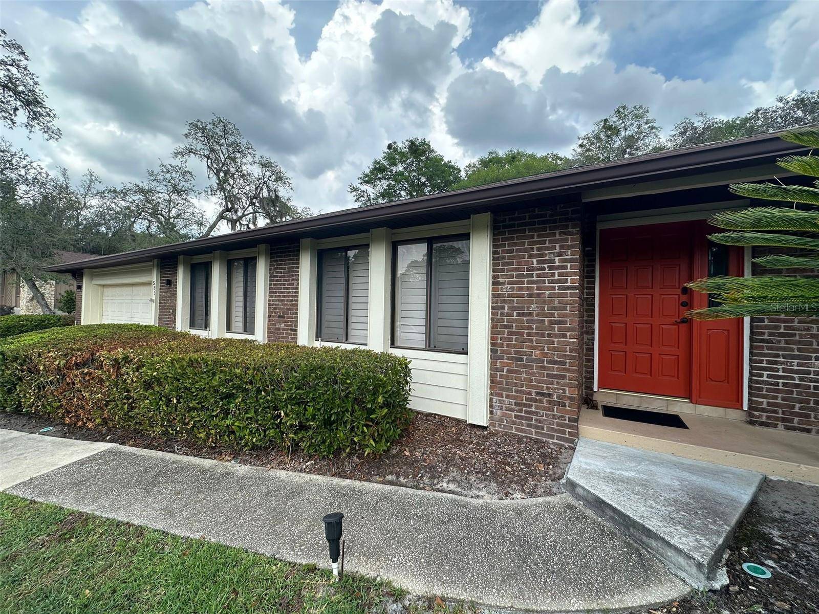 Lake Mary, FL 32746,585 MOURNING DOVE CIR