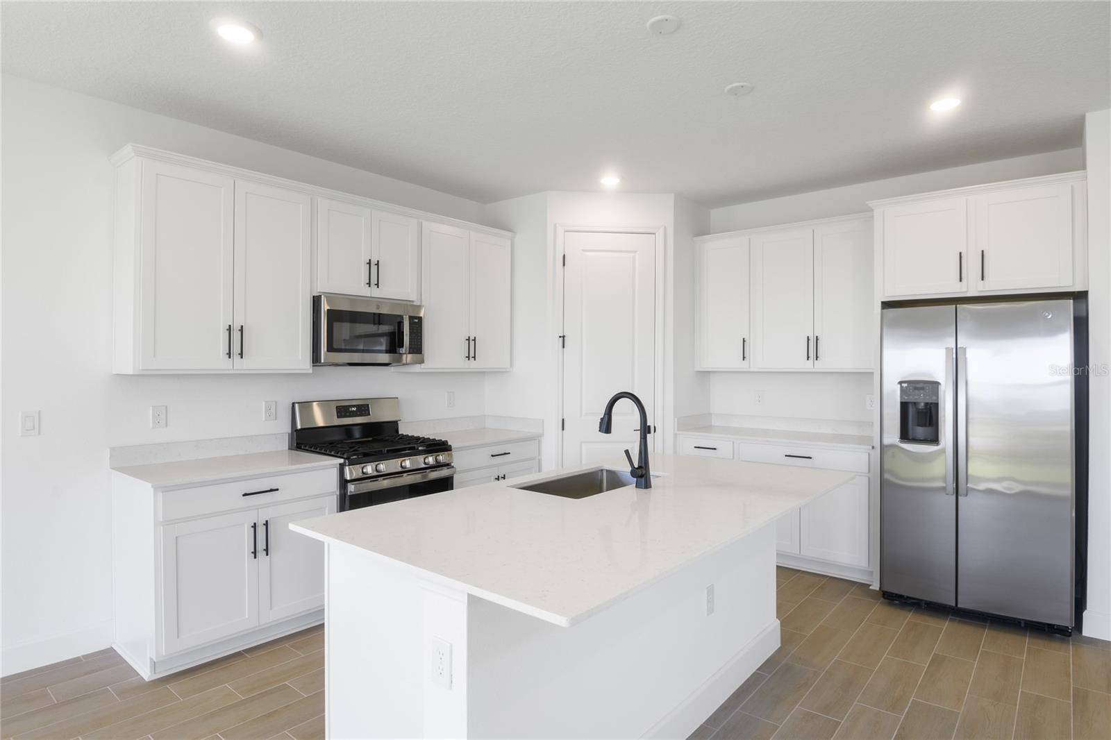 Apollo Beach, FL 33572,6046 JENSEN VIEW AVE