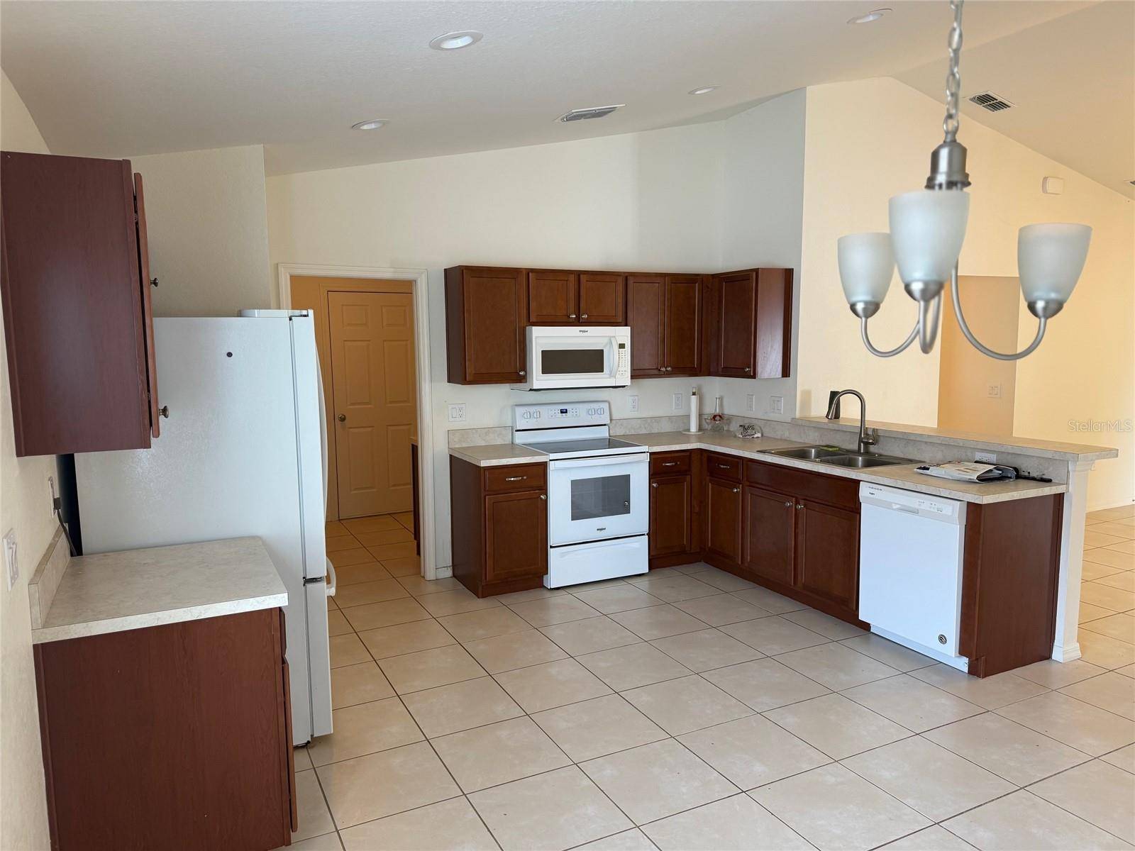 Eagle Lake, FL 33839,369 ST GEORGES CIR