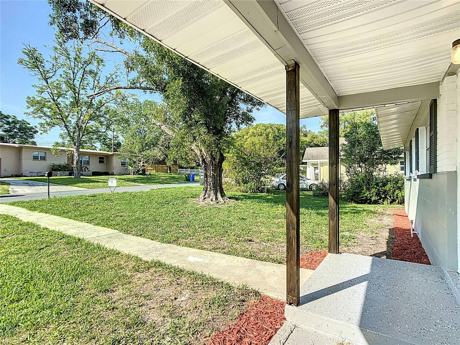 Lakeland, FL 33803,220 HILLSIDE DR