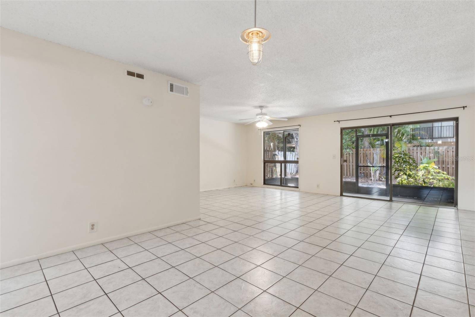 Winter Springs, FL 32708,411 SHEOAH BLVD #33