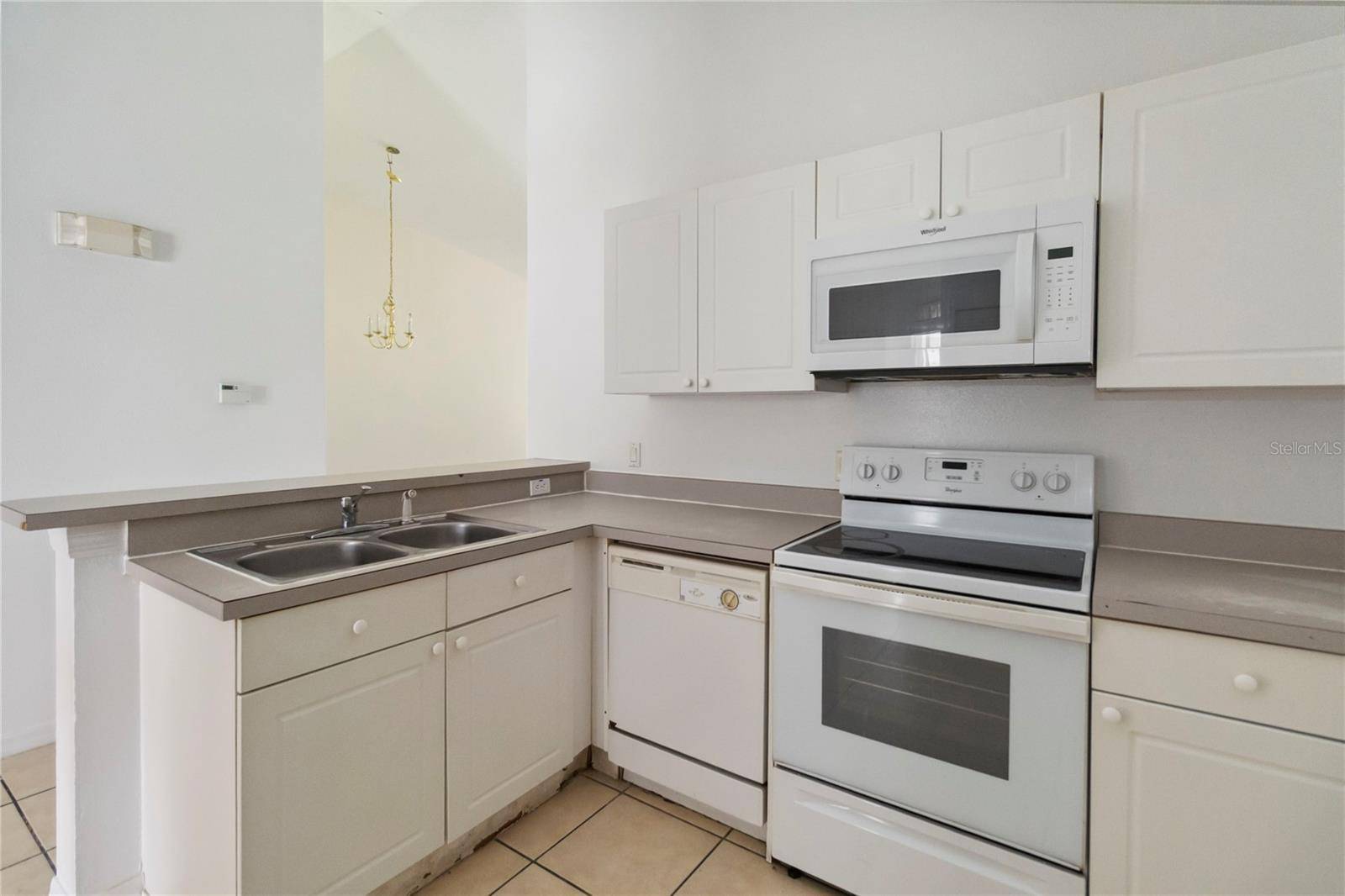 Kissimmee, FL 34746,2826 CLUB CORTILE CIR #B