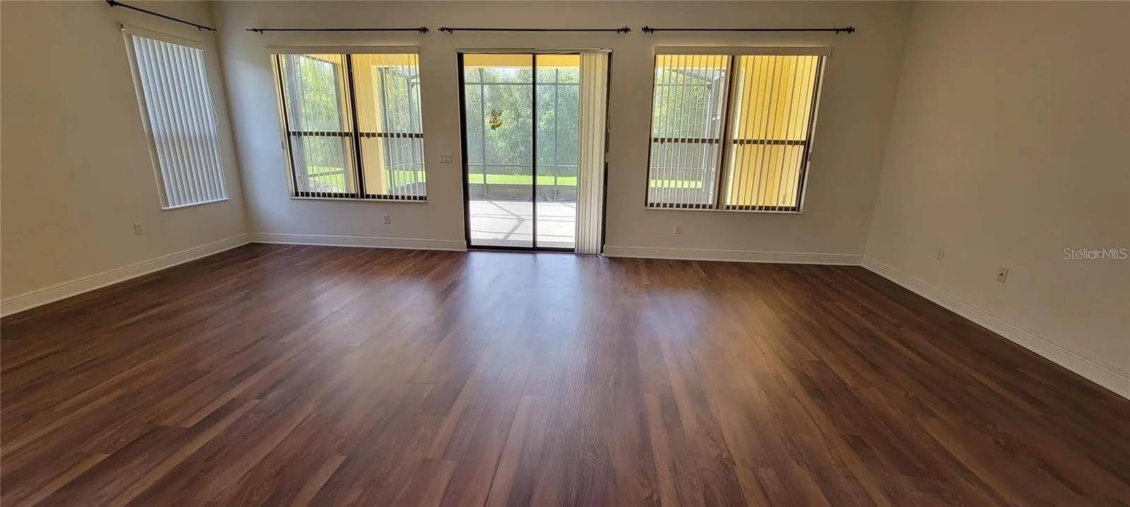 Poinciana, FL 34759,274 INDIAN WELLS AVE