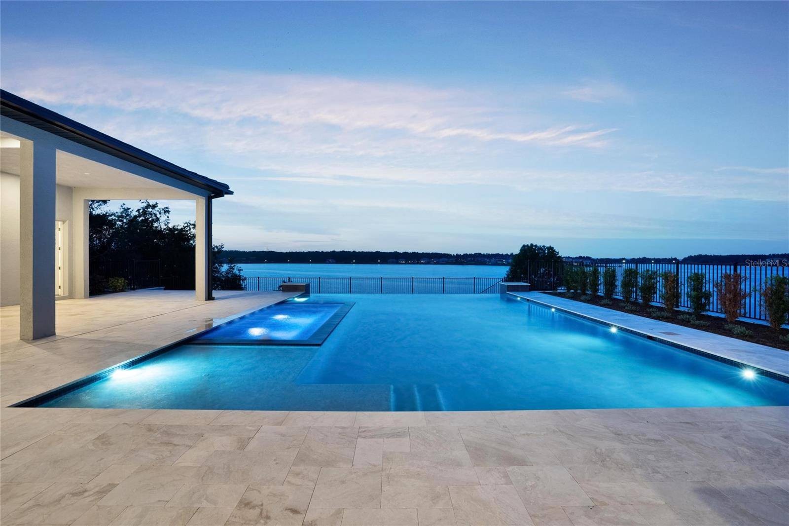 Montverde, FL 34756,15121 PENDIO DR