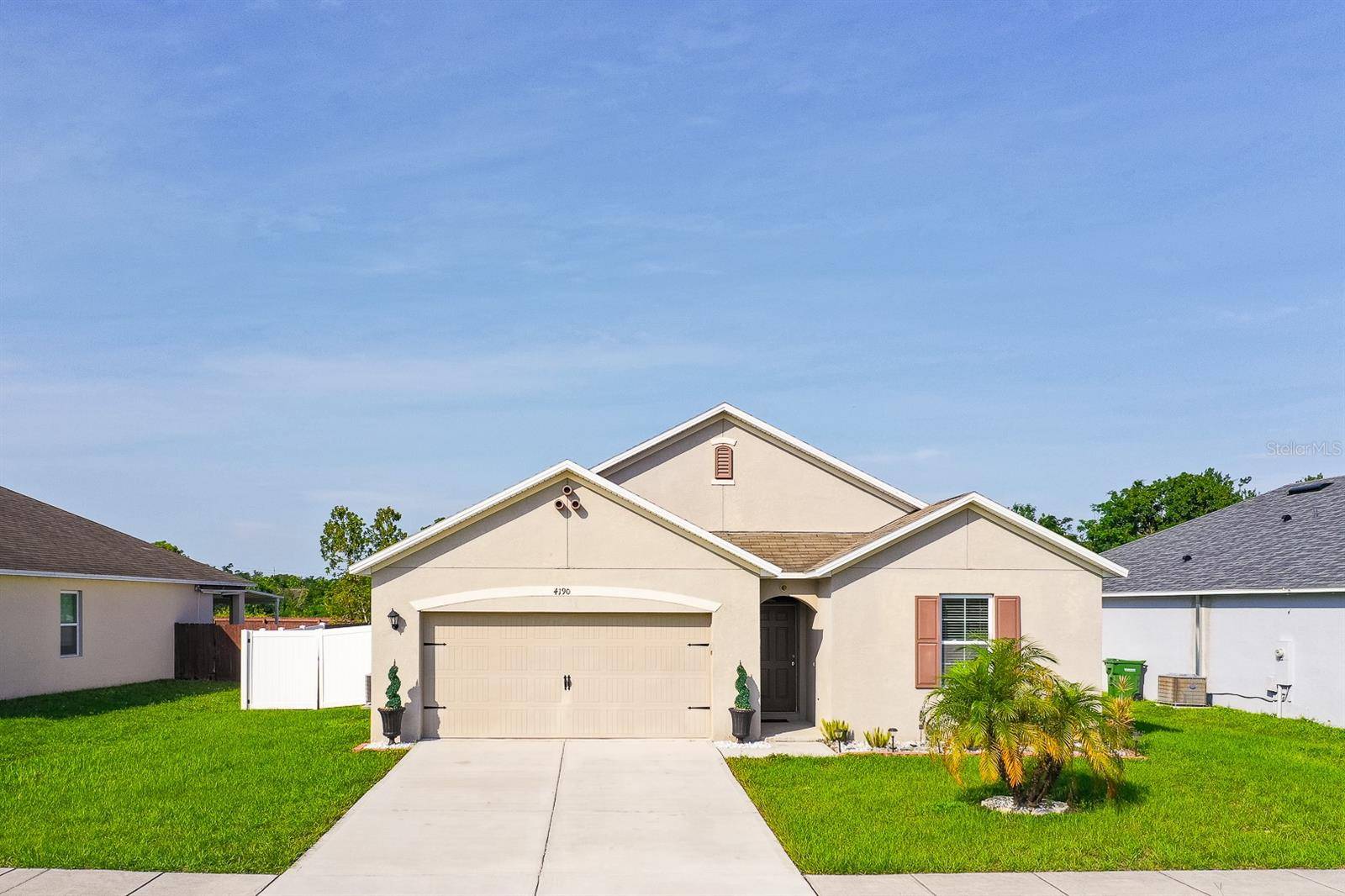 Winter Haven, FL 33881,4190 ROBERTA DR
