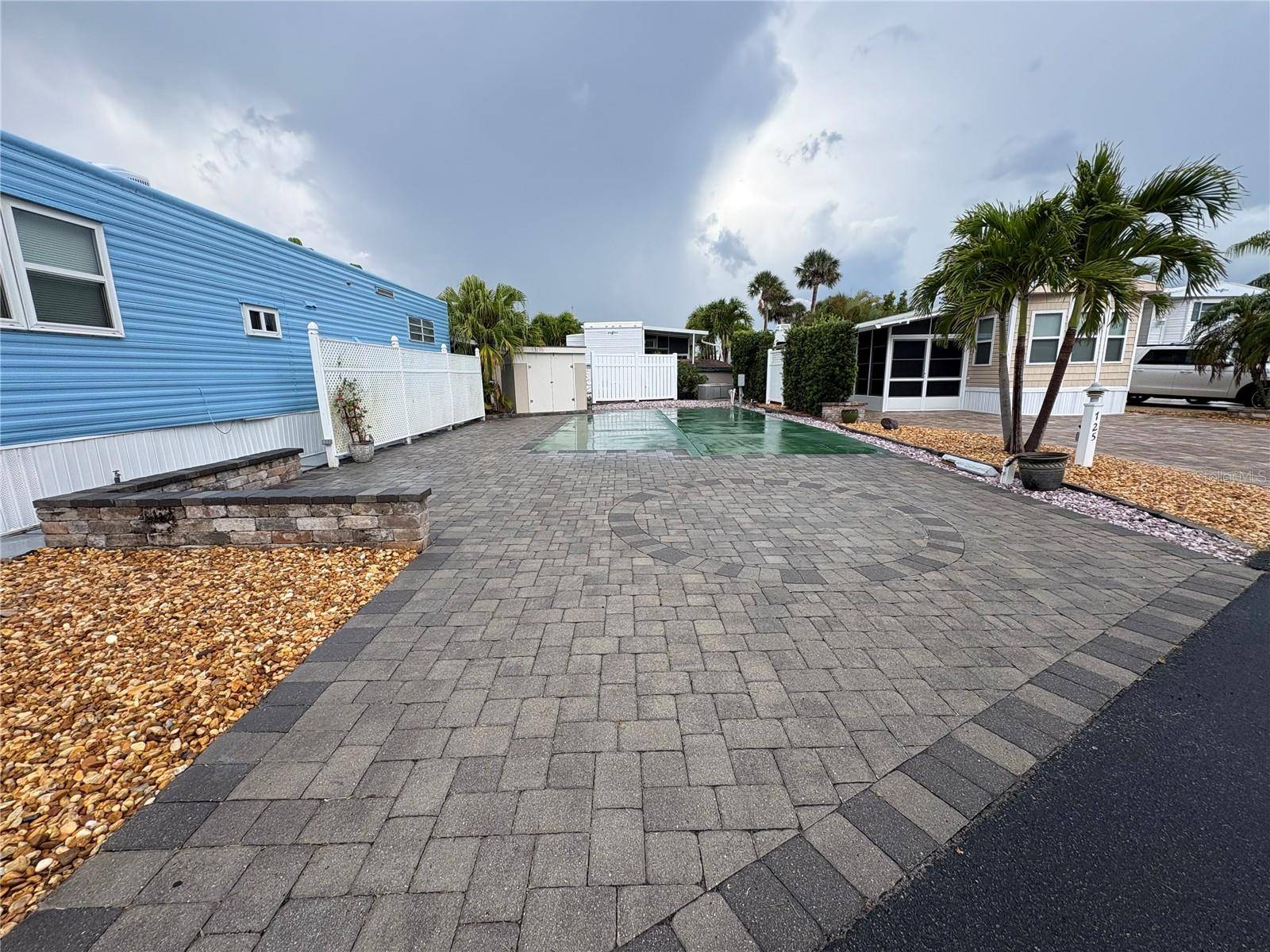 Melbourne Beach, FL 32951,715 HORIZON LN