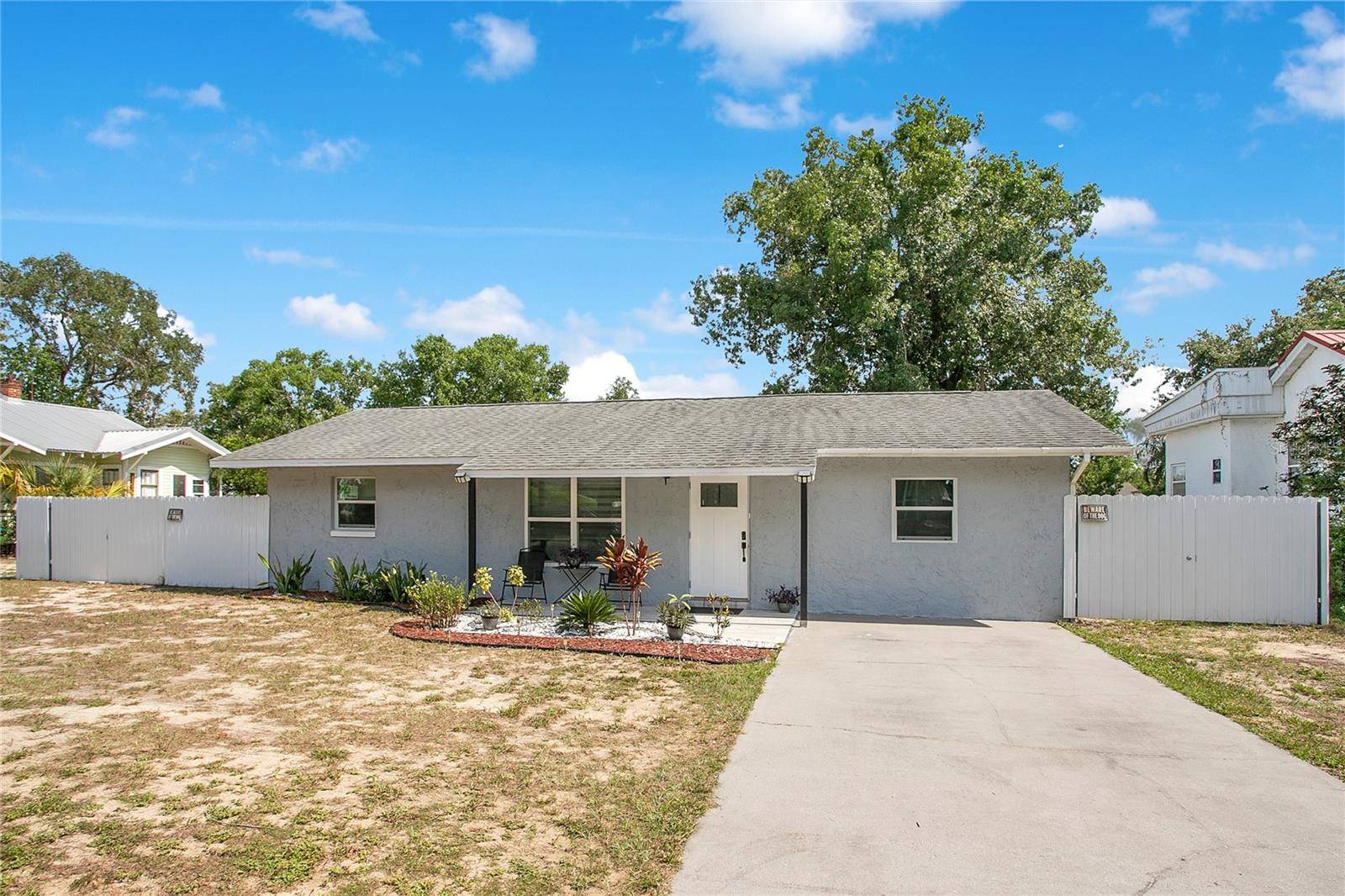 Lake Wales, FL 33853,416 E SEMINOLE AVE