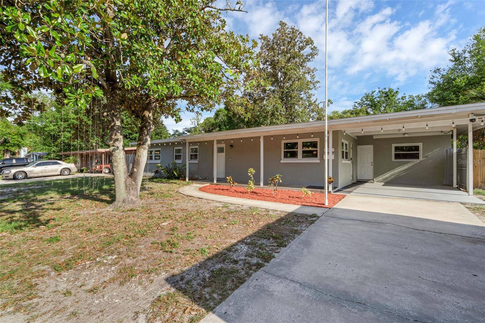 Sanford, FL 32773,807 E AIRPORT BLVD