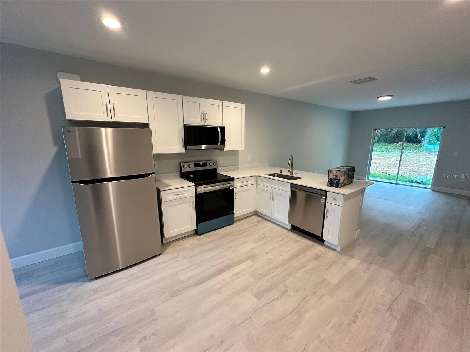 Port Charlotte, FL 33954,17062 BYRON AVE #B