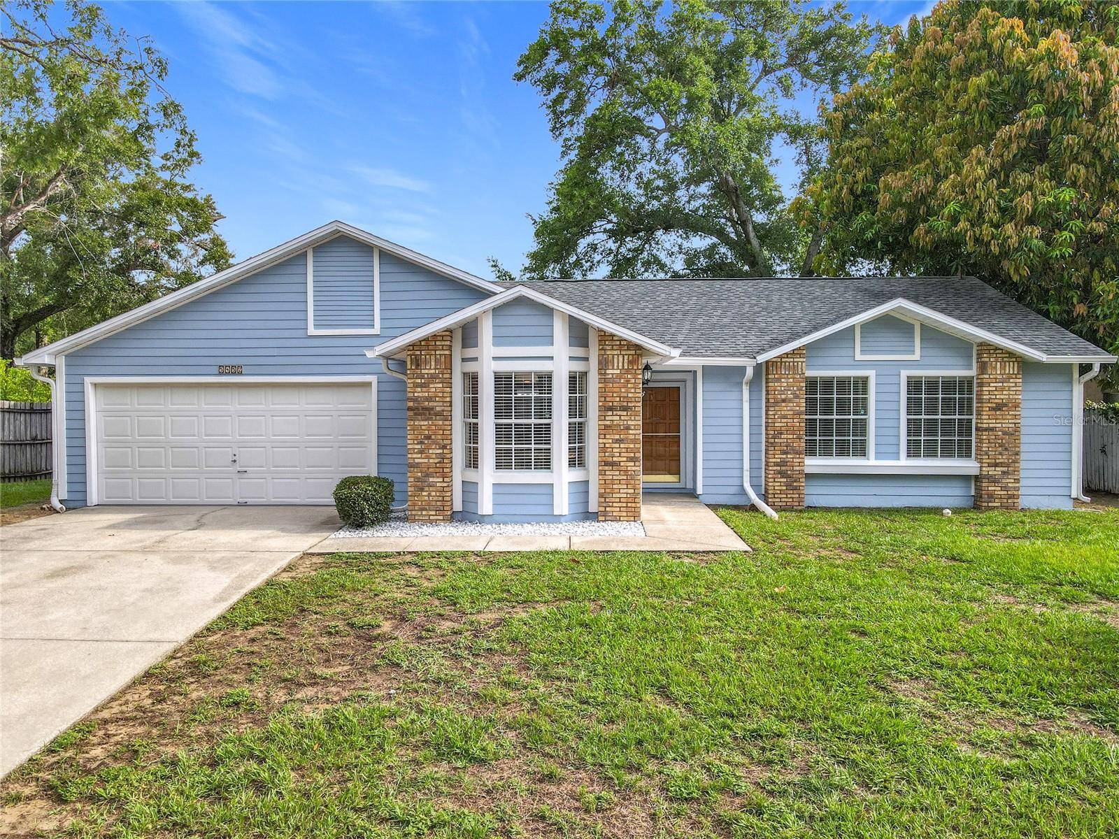 Orlando, FL 32808,5452 HIGGINS WAY