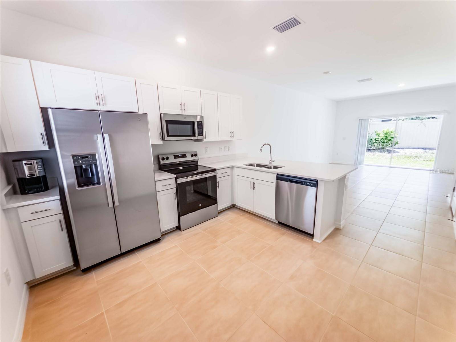Sarasota, FL 34241,8540 DAYBREAK ST