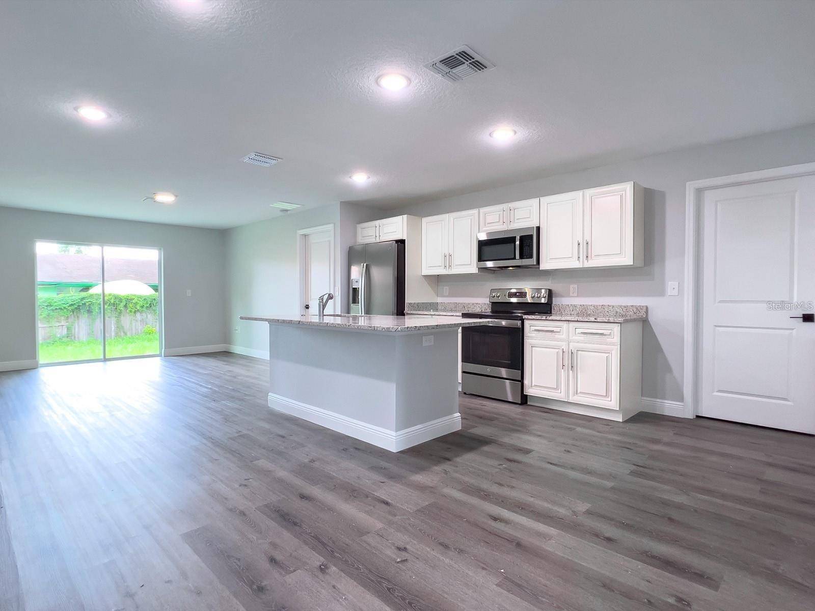 Ocala, FL 34480,15 LAUREL CT