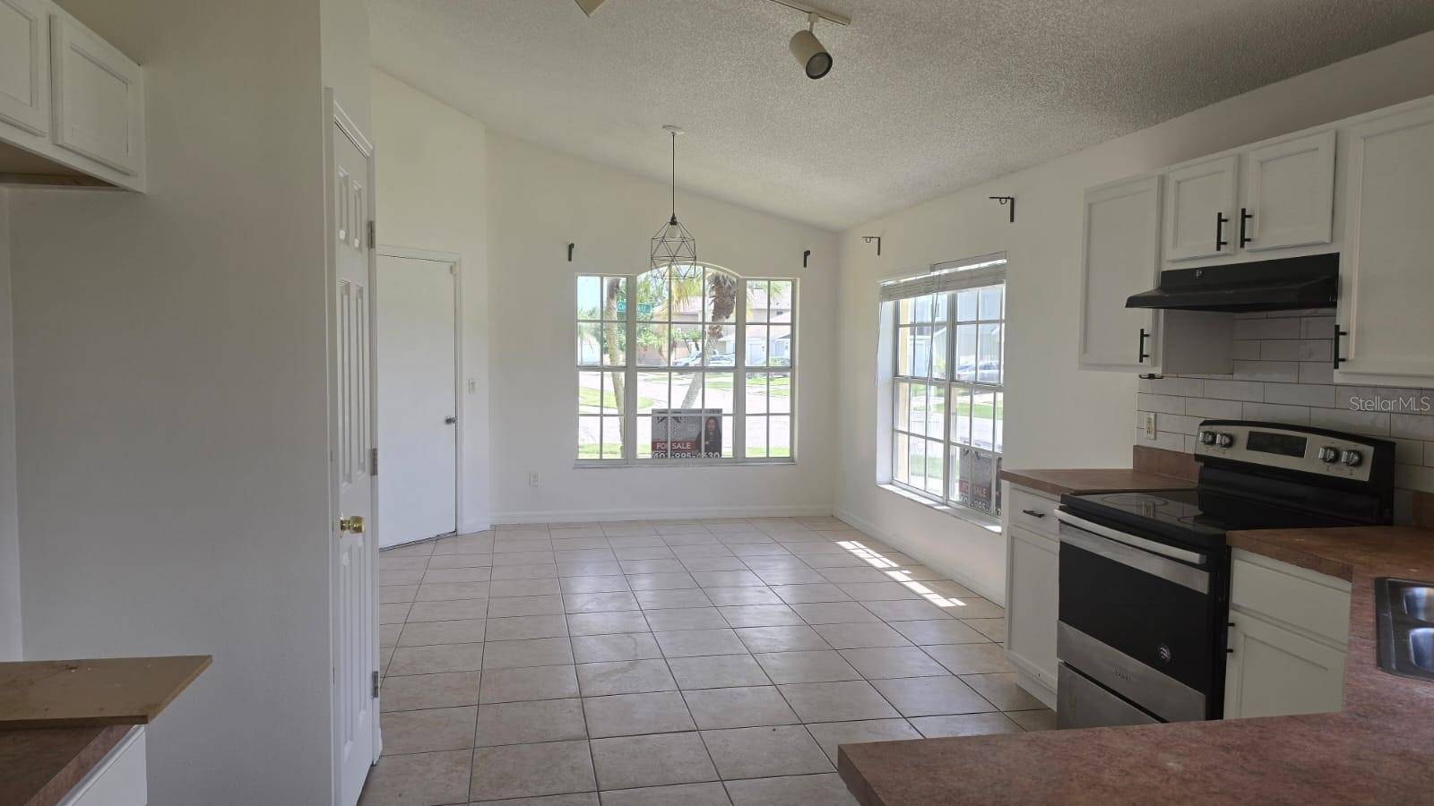 Kissimmee, FL 34744,2401 CEDARFIELD LN