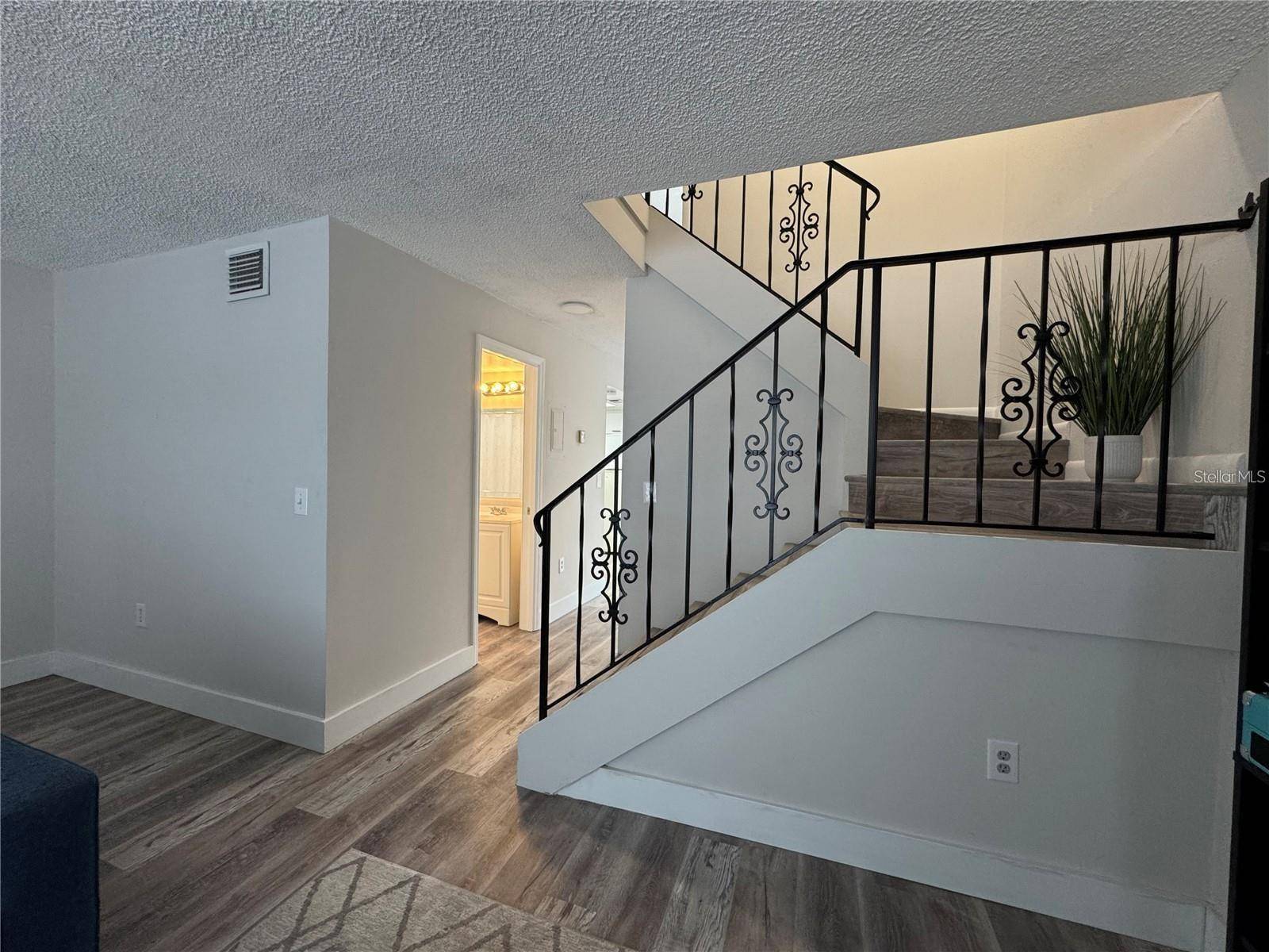 Orlando, FL 32822,6062 VILLAGE CIR #GE