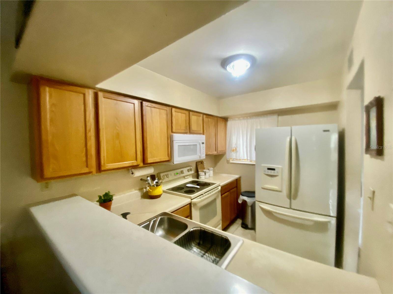 Winter Park, FL 32792,167 SCOTTSDALE SQ #167