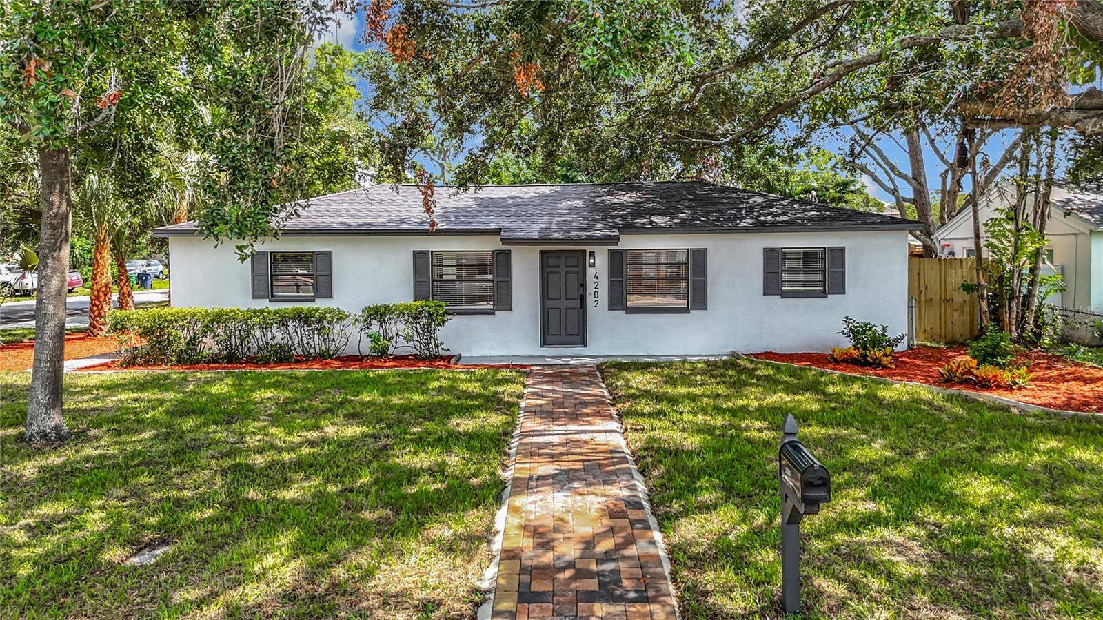 Tampa, FL 33611,4202 W BAY VISTA AVE