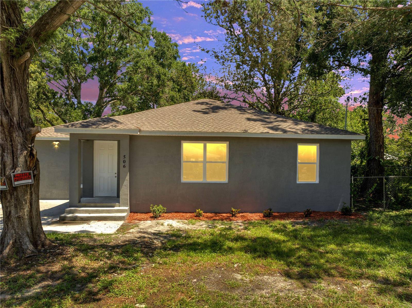 Palatka, FL 32177,506 E BAY ST