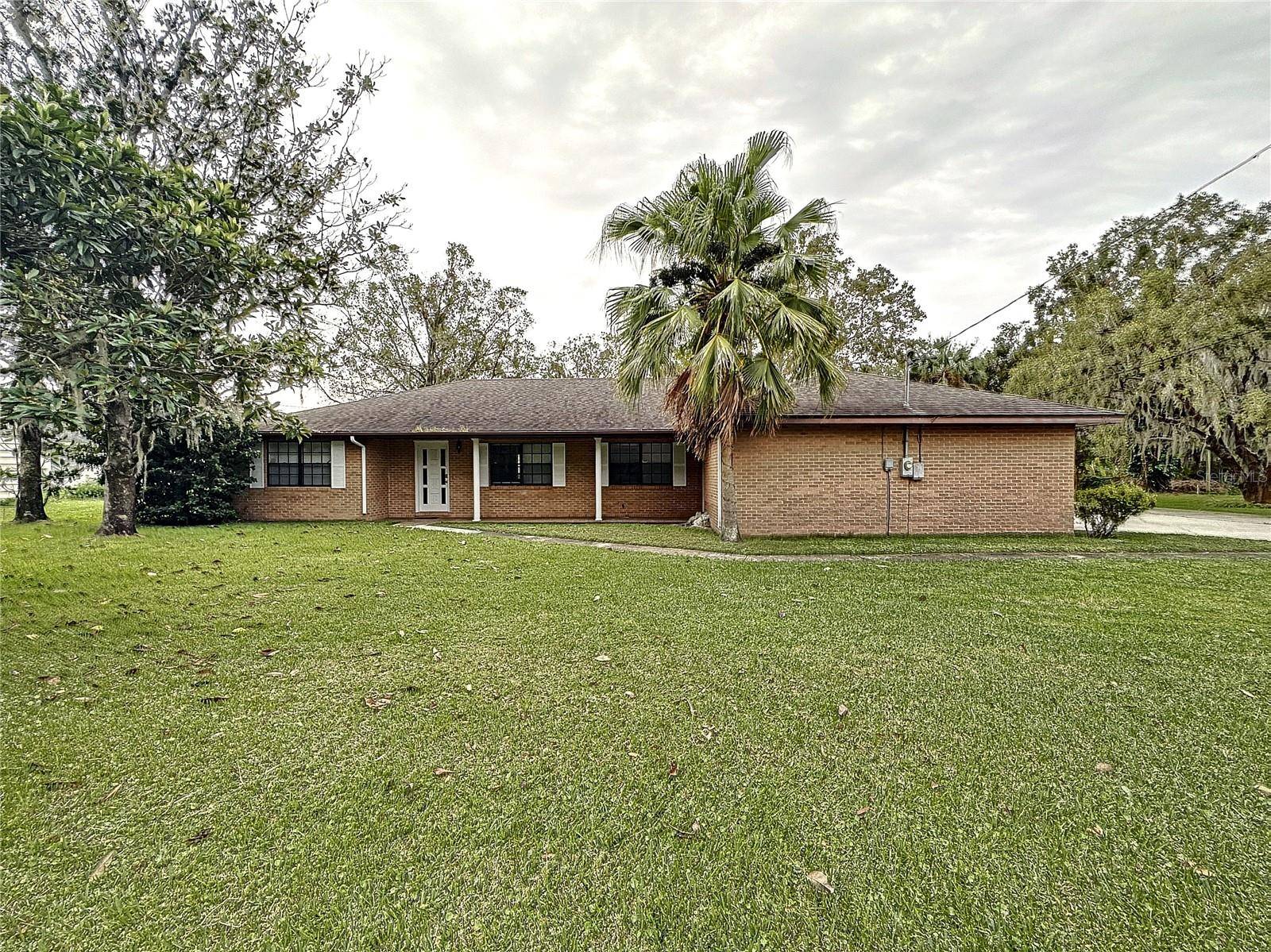 Lakeland, FL 33813,722 W ALAMO DR