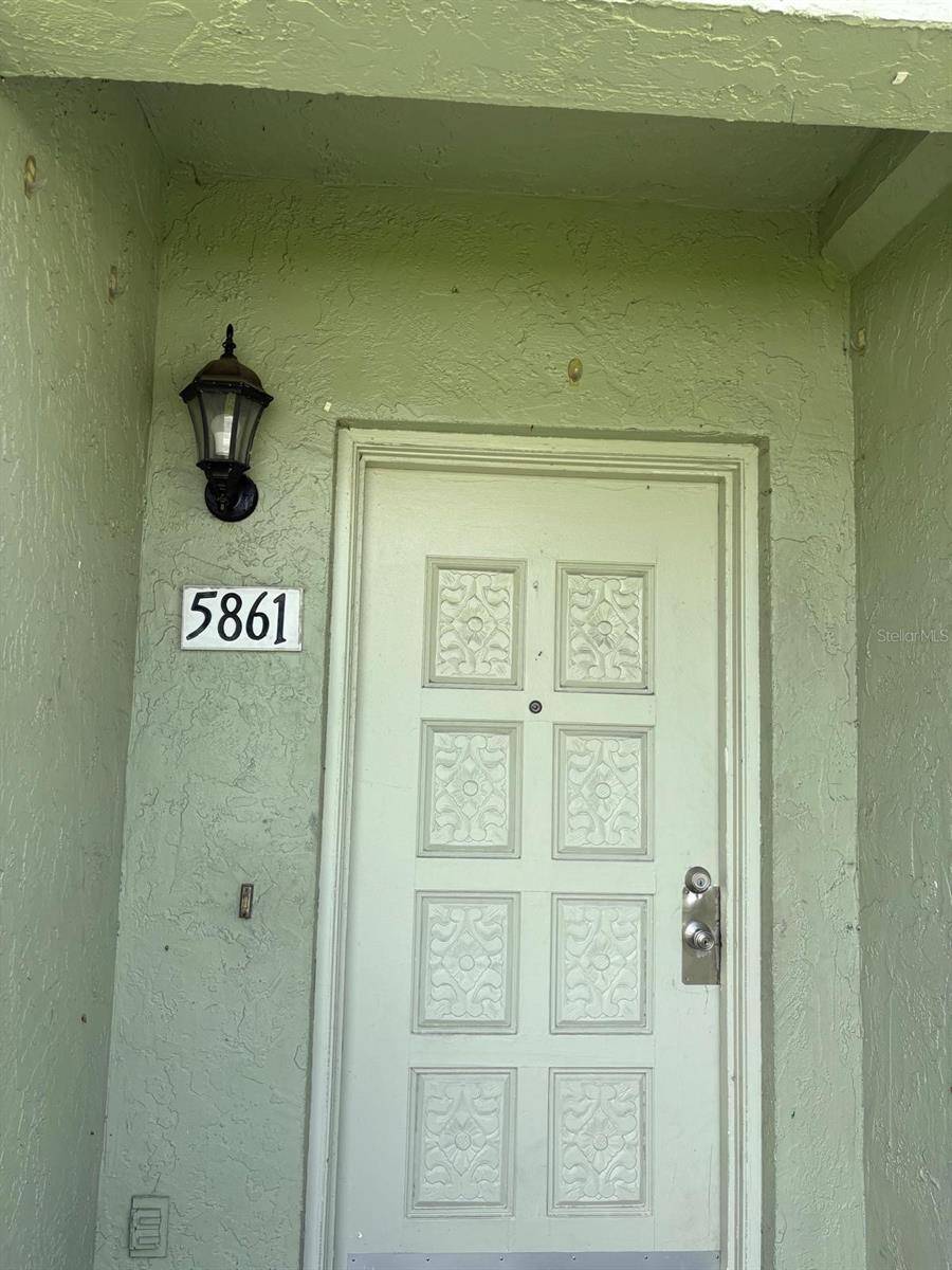 Orlando, FL 32807,5861 LA COSTA DR #115