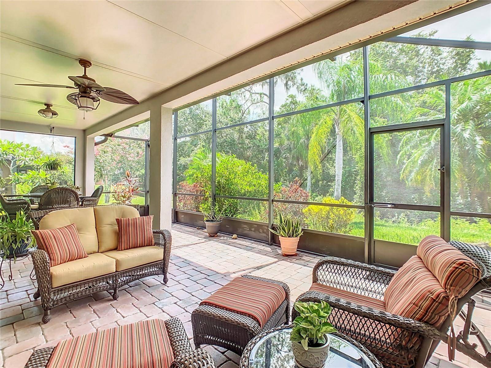 Poinciana, FL 34759,125 PRIMA DR