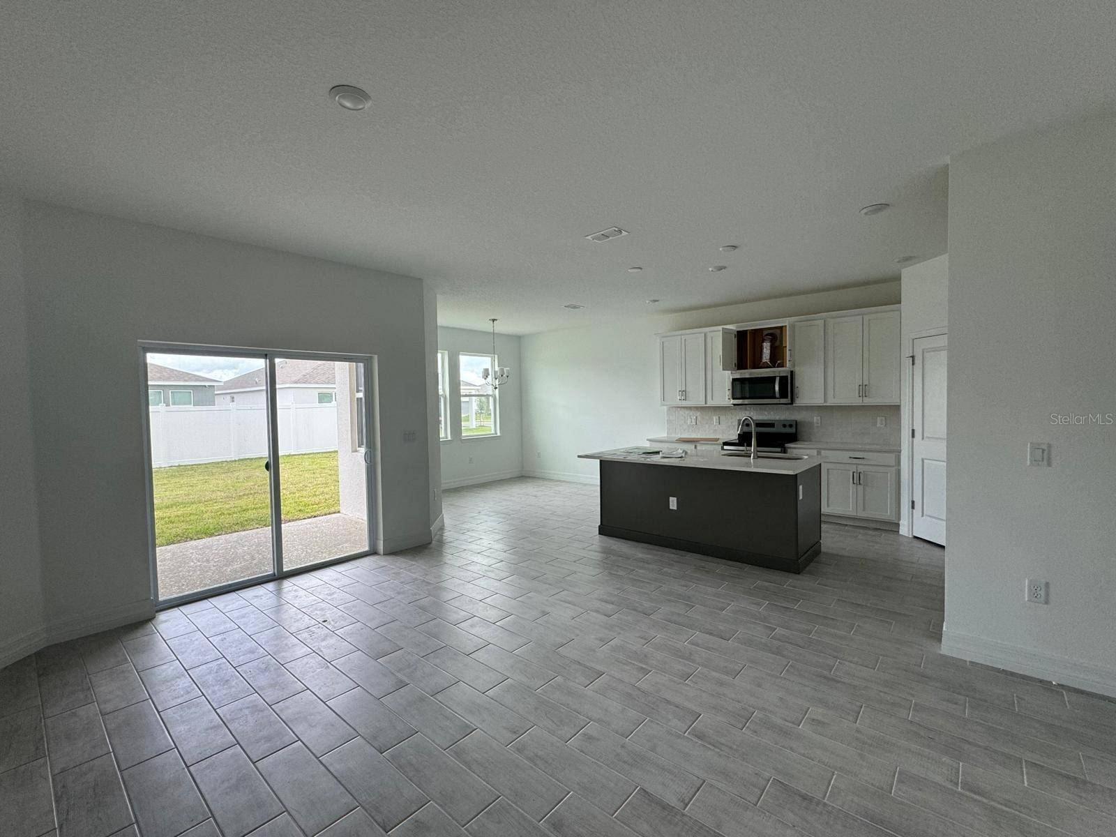 Magnolia Square, FL 34771,1121 SABLE GLN