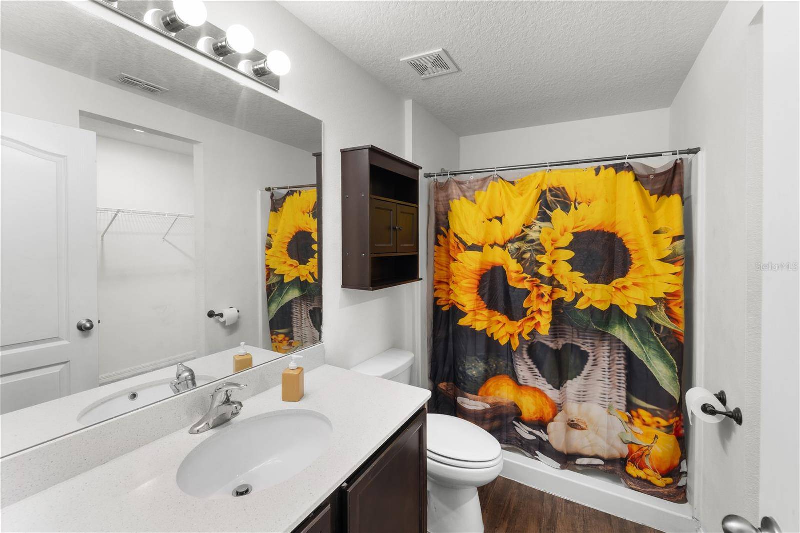 Kissimmee, FL 34759,8 ORCHID CT