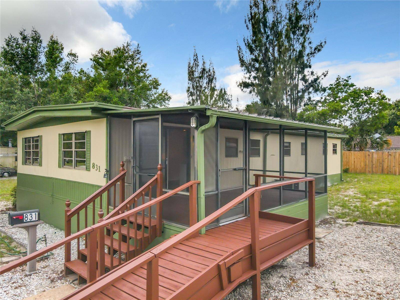 Casselberry, FL 32707,831 WOLF TRL
