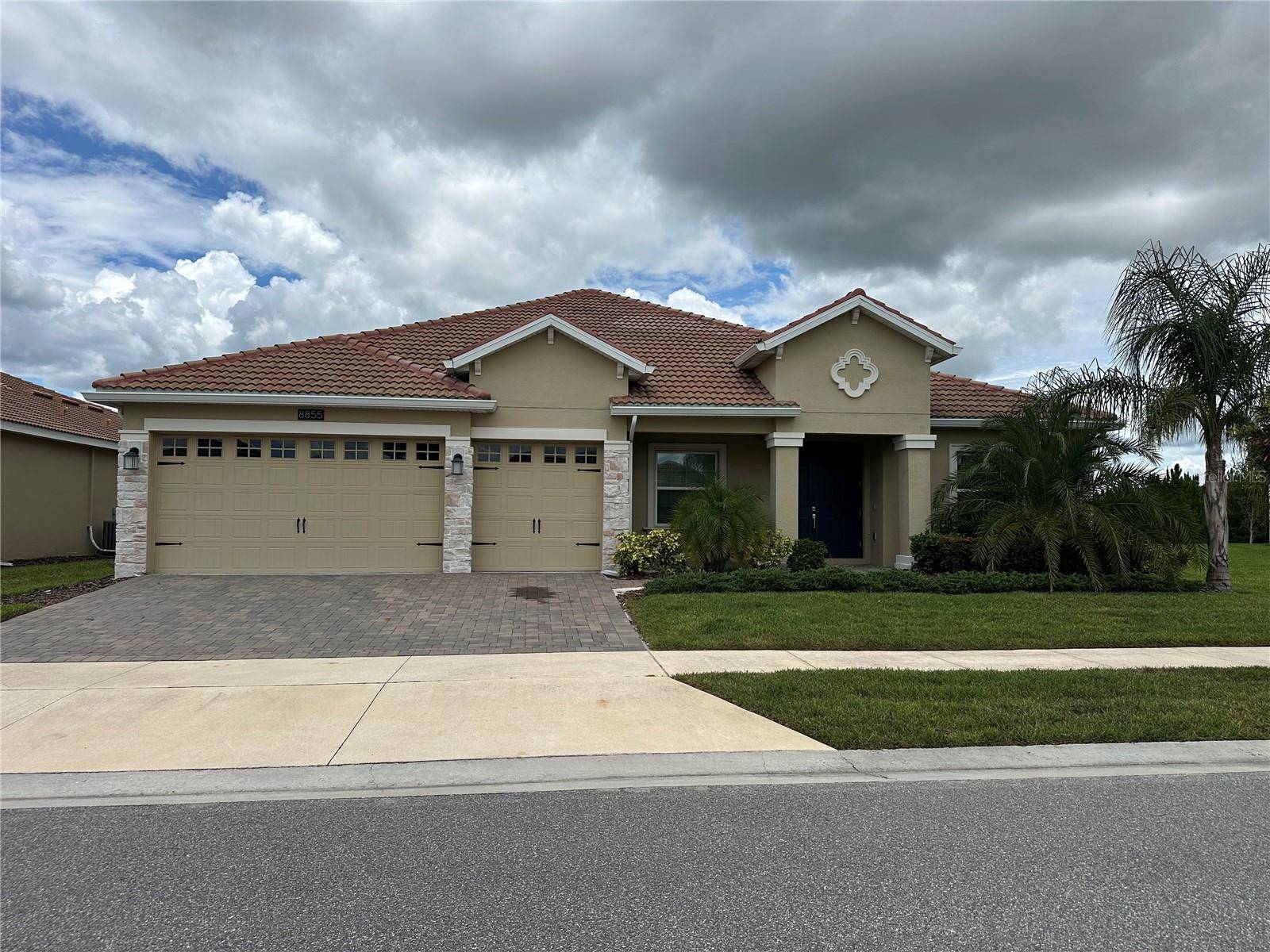 Davenport, FL 33896,8855 FALLEN OAK DR