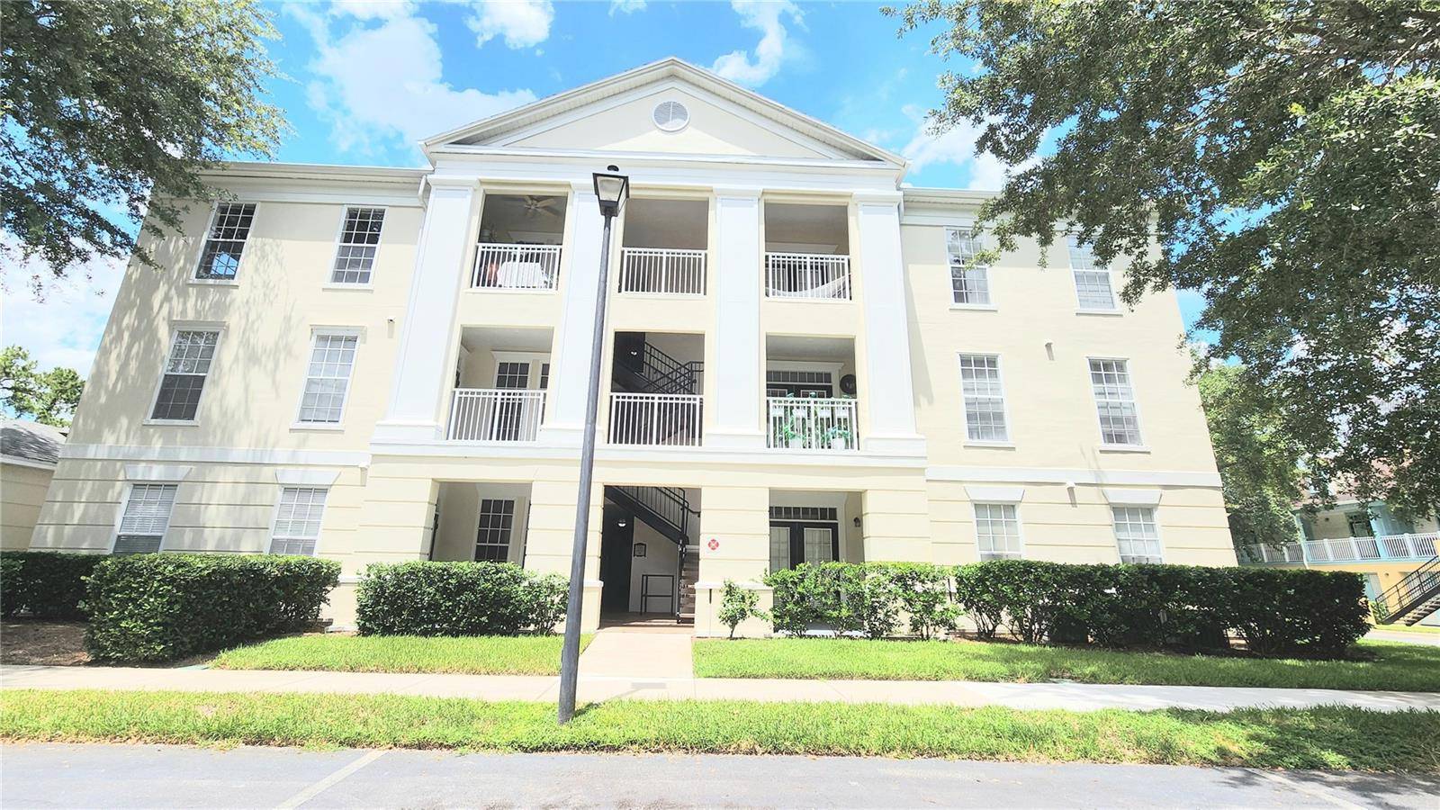 Kissimmee, FL 34747,235 GOLDENRAIN DR #102
