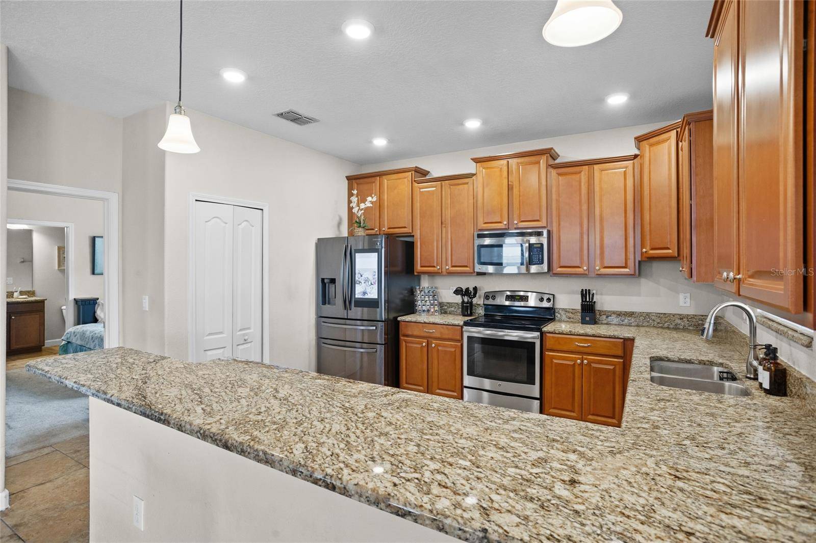 Davenport, FL 33837,2287 VICTORIA DR