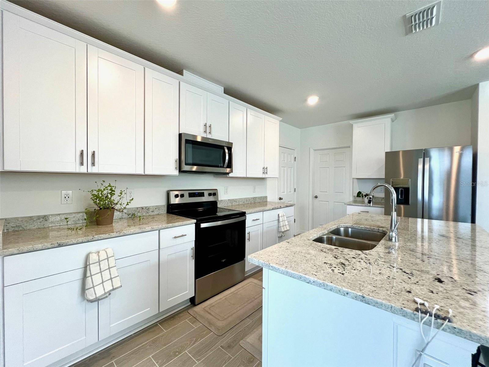 Haines City, FL 33844,1462 SEA GLASS RD