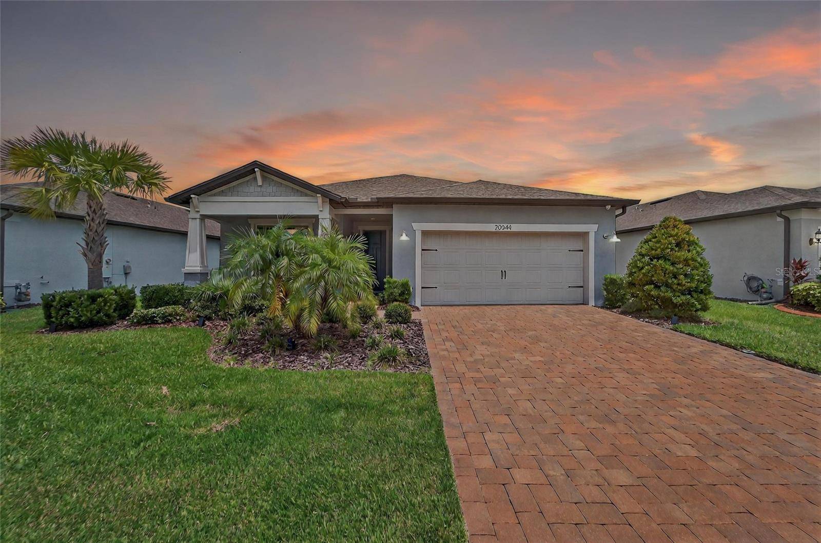 Land O Lakes, FL 34638,20344 SEA GLASS CIR