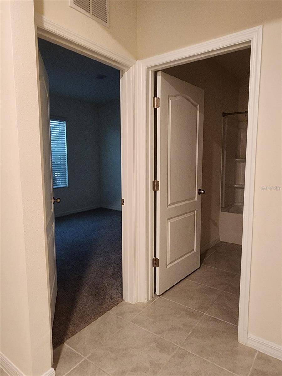 Lake Alfred, FL 33850,1051 GRIFFON AVE