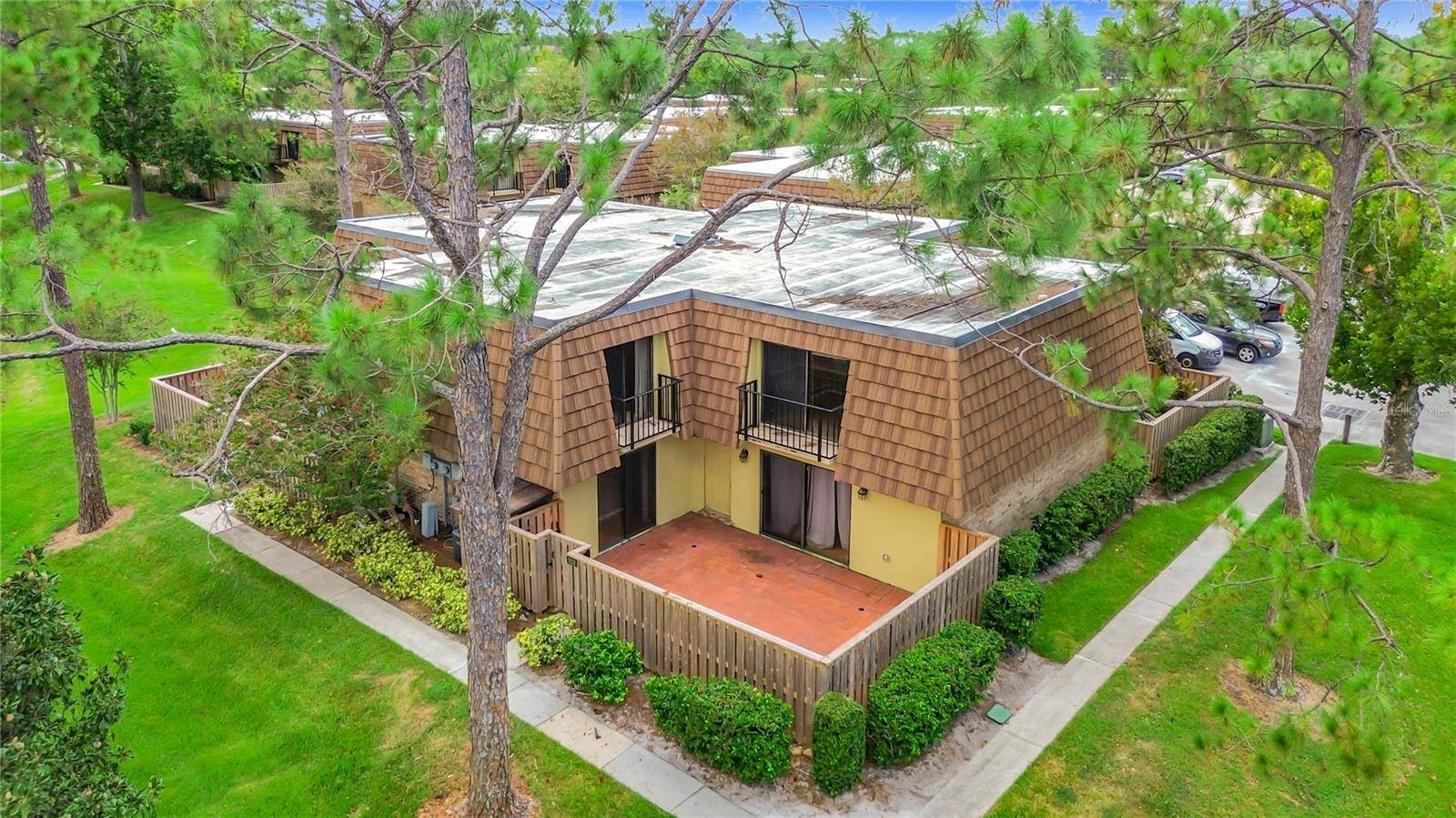 Orlando, FL 32811,5252 BROOK CT #240