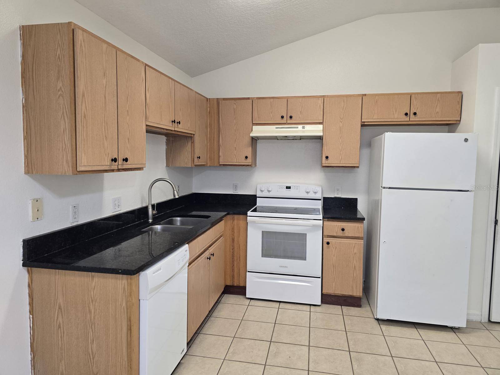 Kissimmee, FL 34759,307 ERIE CT