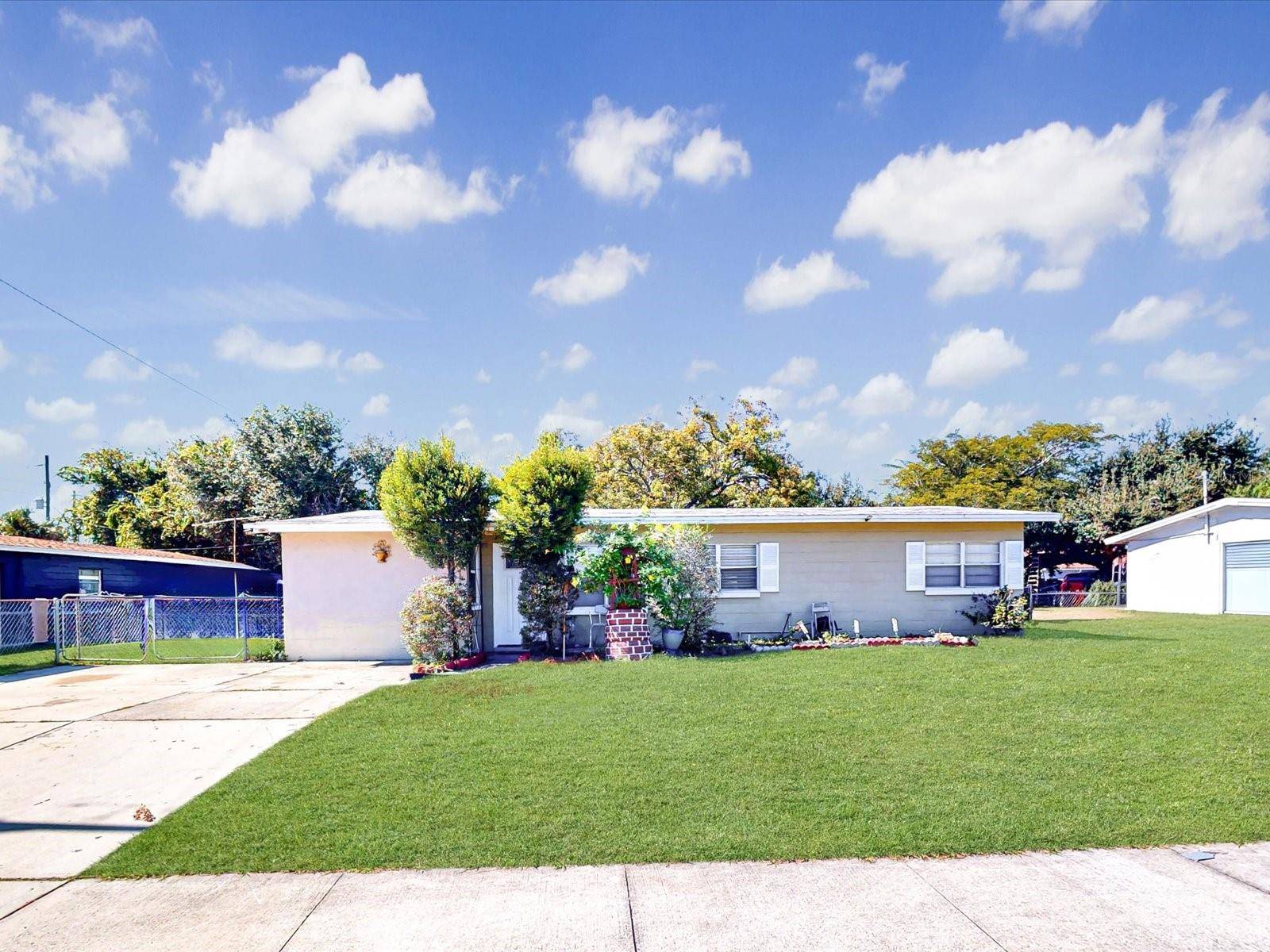 Kissimmee, FL 34741,2502 N BEAUMONT AVE