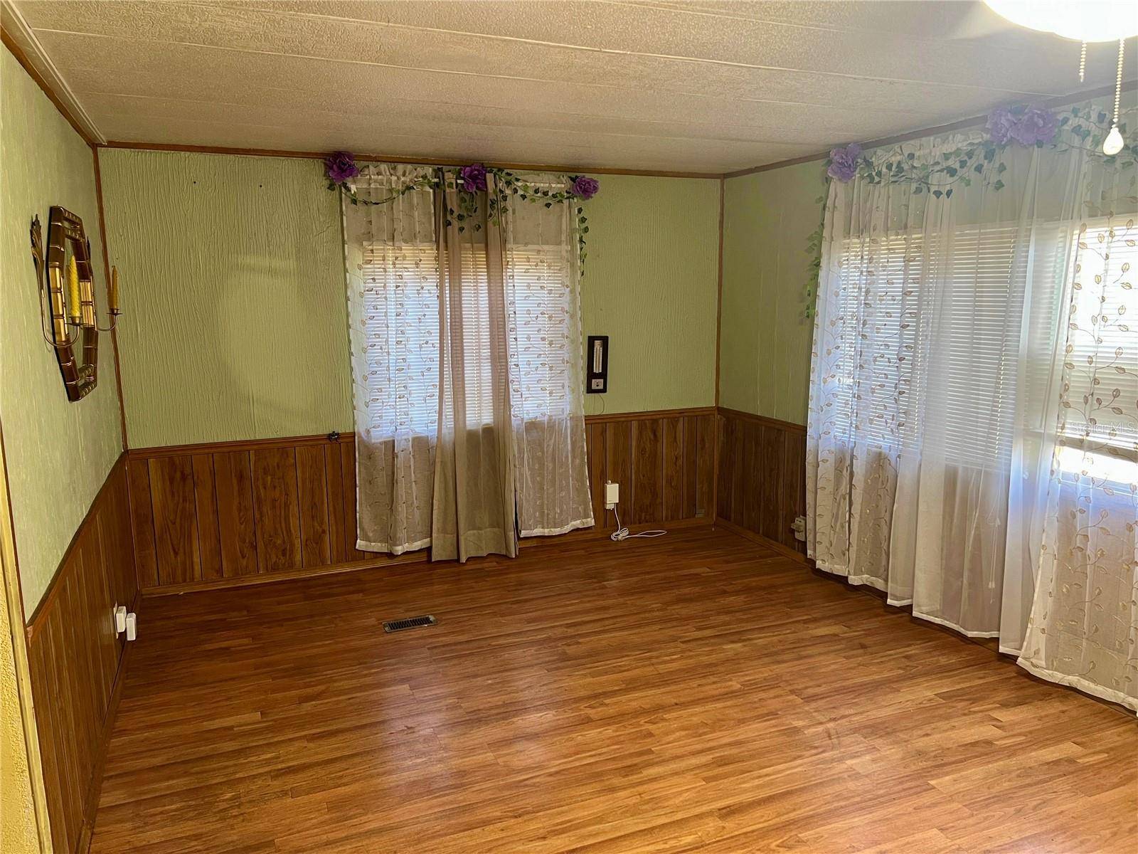 Haines City, FL 33844,4769 CARL BOOZER RD